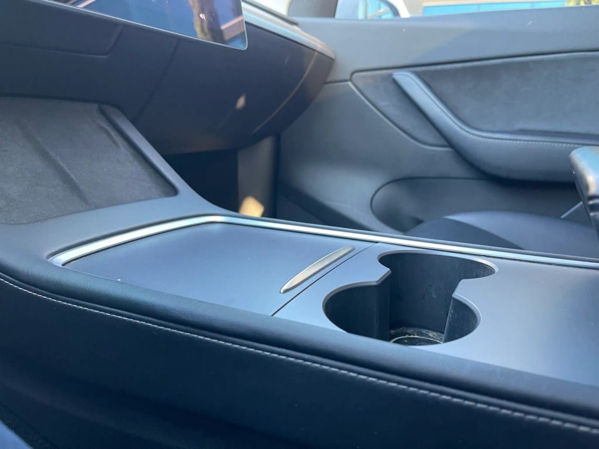Used 2023 Tesla Model Y Long Range AWD/4WD image 30