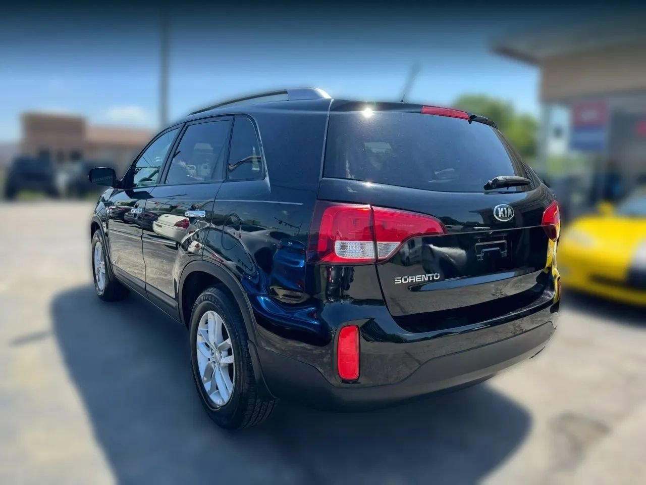 Used 2015 Kia Sorento LX image 5