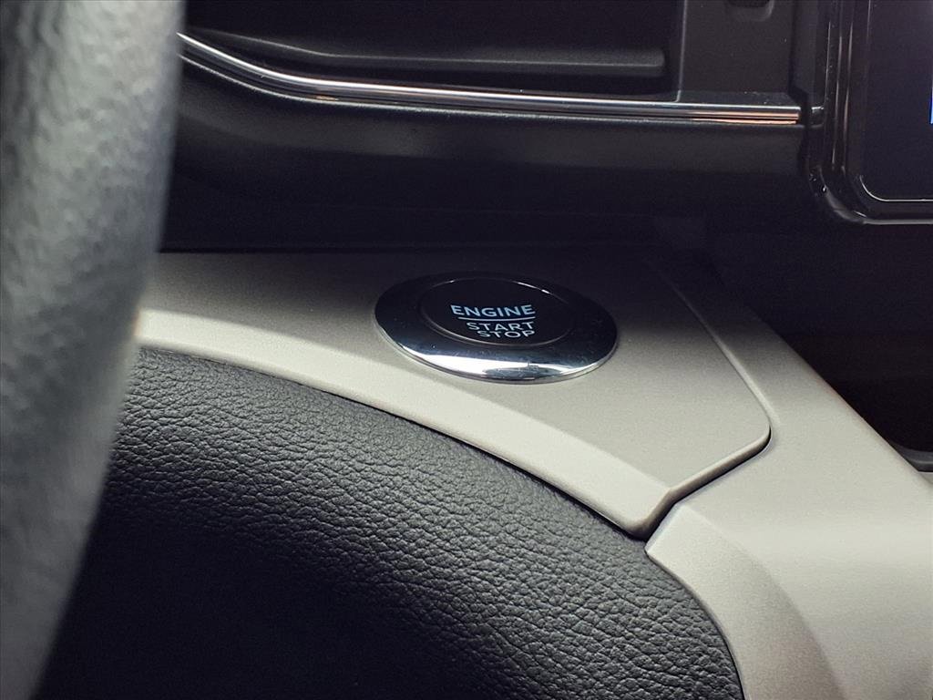 Used 2023 Ford Explorer XLT w/ Equipment Group 202A image 15