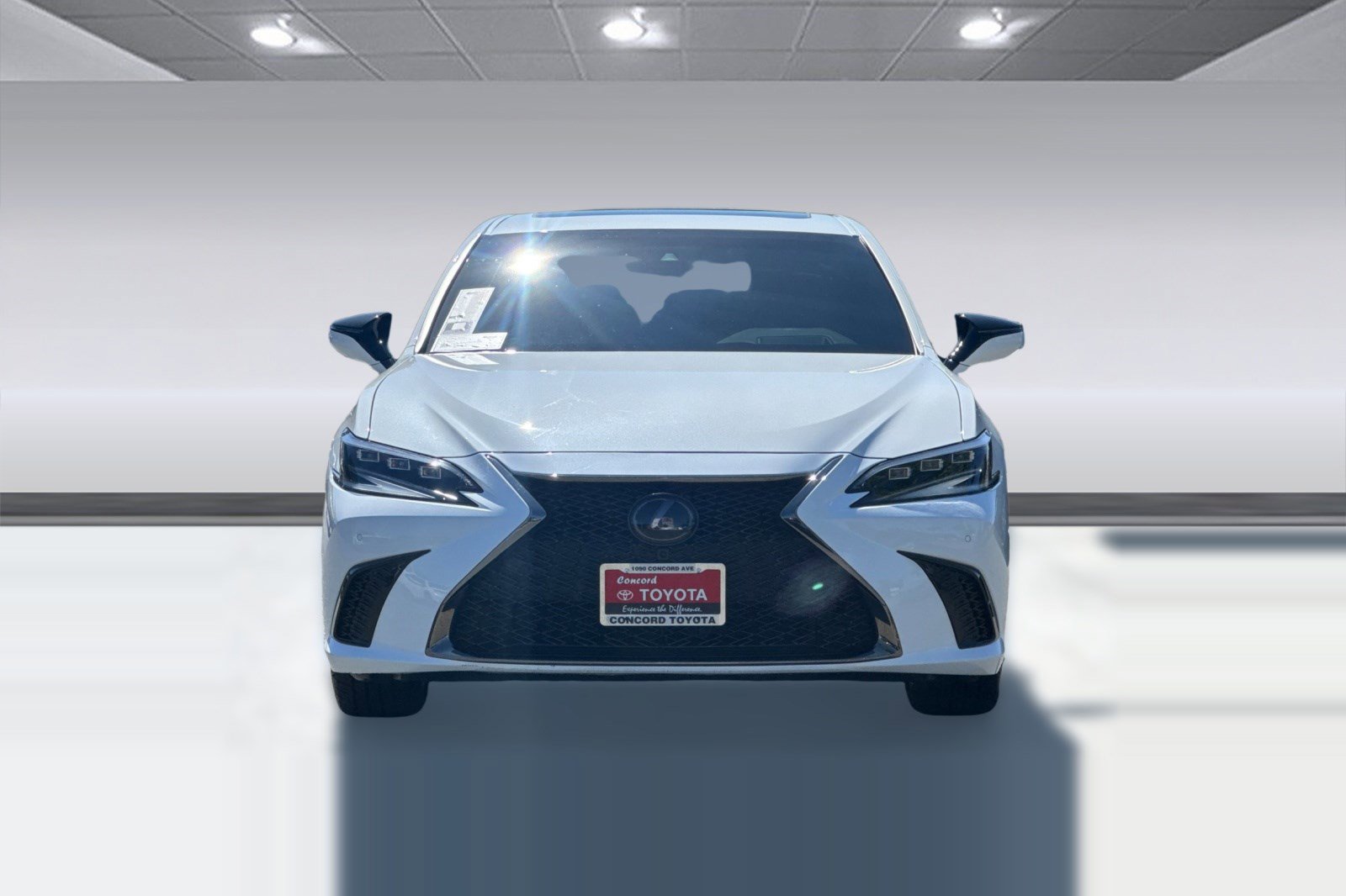 Used 2024 Lexus ES 300h F Sport w/ Accessory Package (Z2) image 5