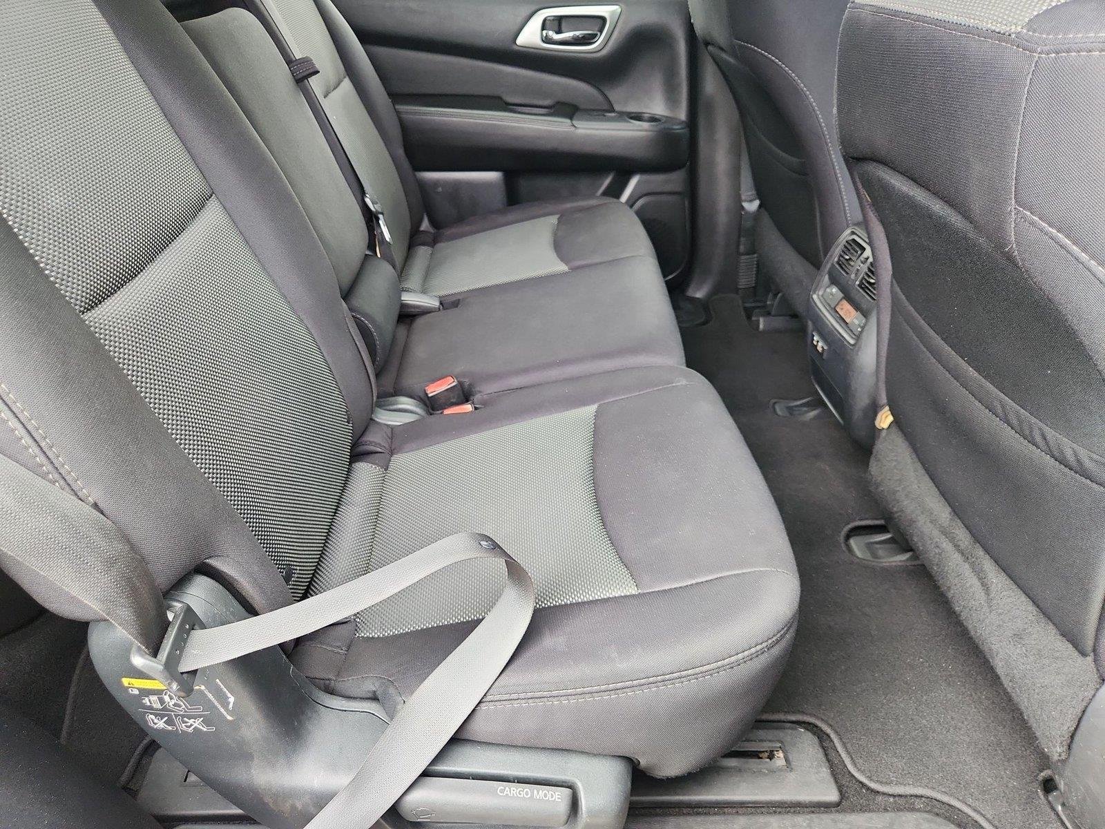 Used 2019 Nissan Pathfinder SV FWD image 25