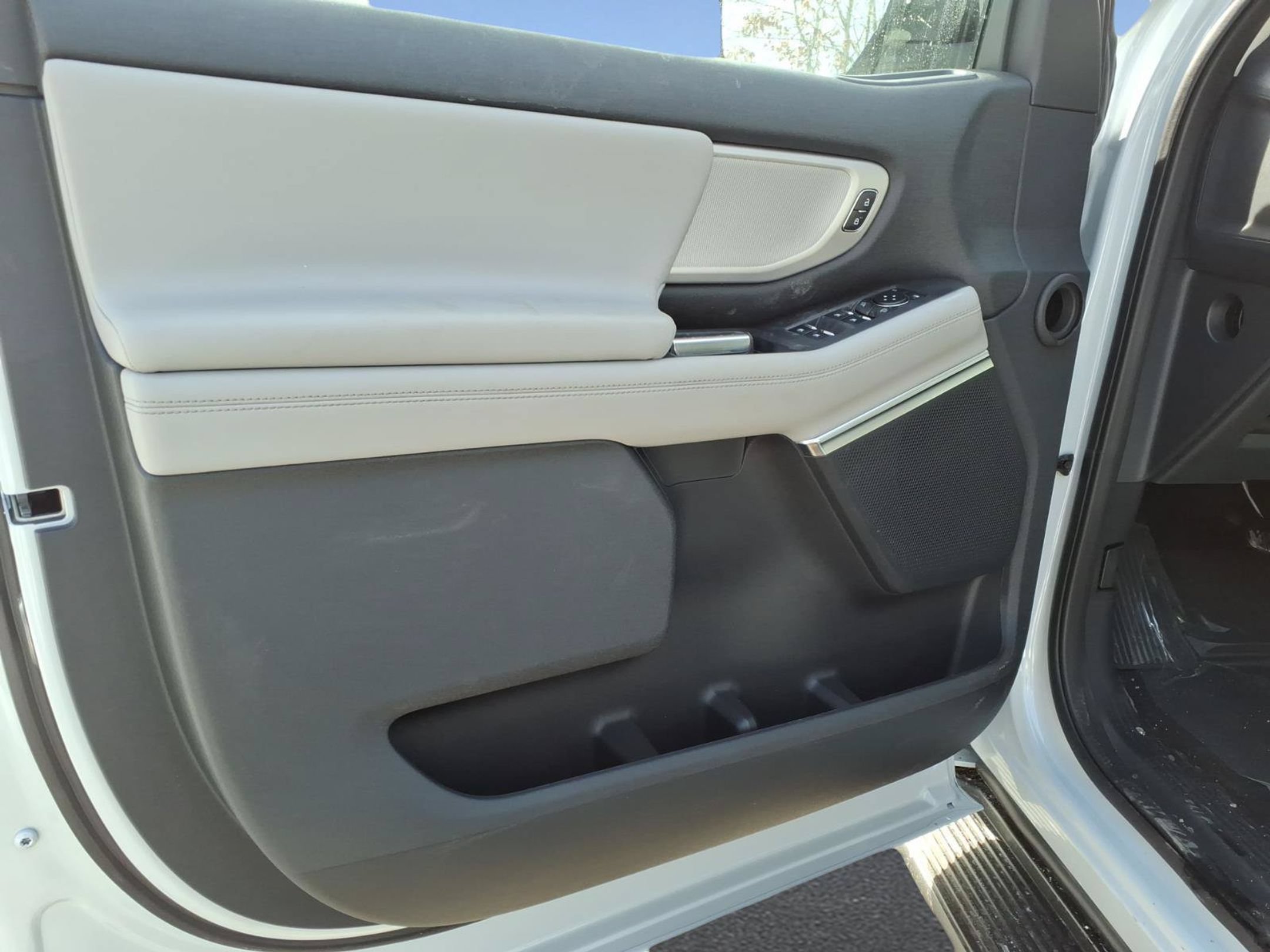 New 2026 Ford Expedition Active AWD/4WD image 11