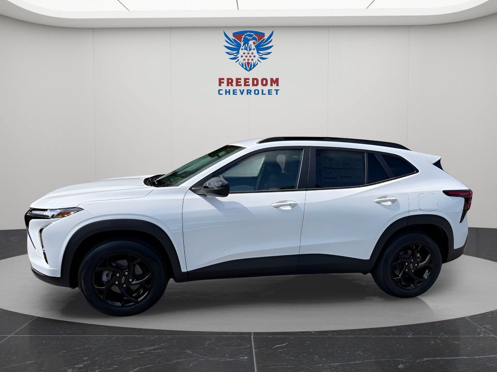 New 2026 Chevrolet Trax LT w/ Driver Confidence Package FWD image 3