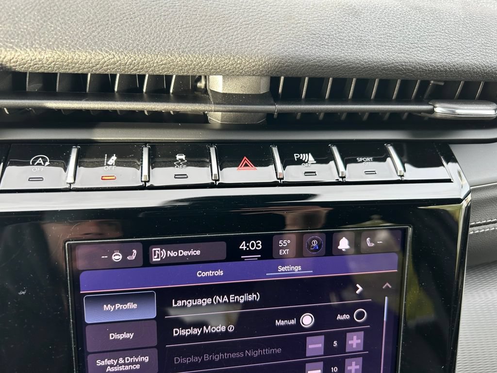 New 2025 Jeep Grand Cherokee Altitude AWD/4WD image 19