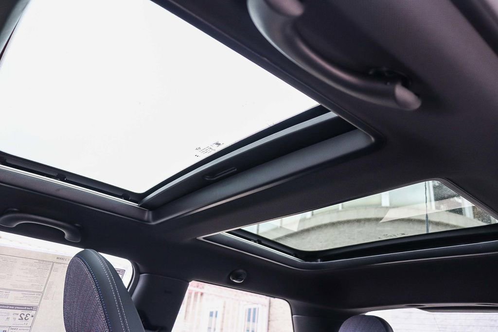 New 2026 MINI Cooper 2-Door Hardtop image 26