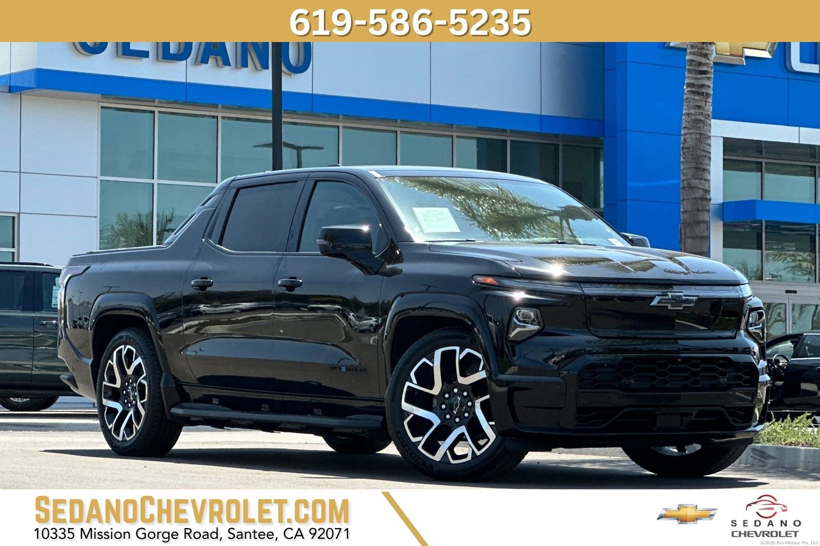 Used 2024 Chevrolet Silverado EV RST AWD/4WD image 1