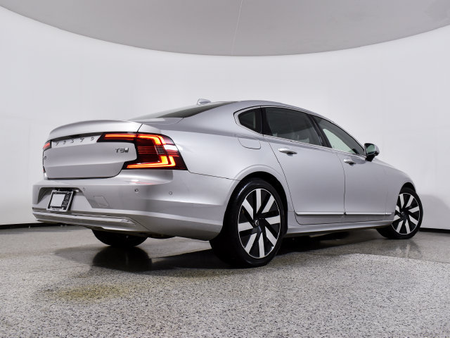 Used 2025 Volvo S90 T8 Ultra AWD/4WD image 11
