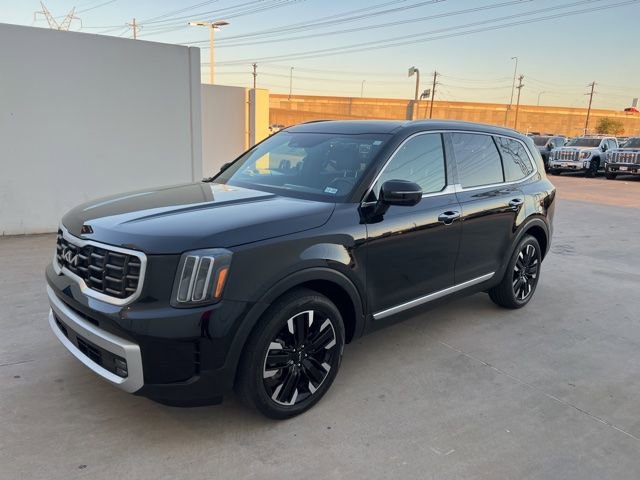 Used 2024 Kia Telluride SX image 2
