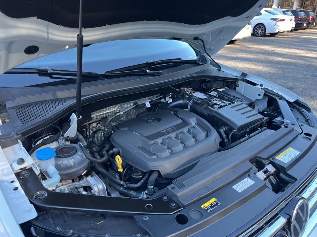 Used 2024 Volkswagen Tiguan SE image 35