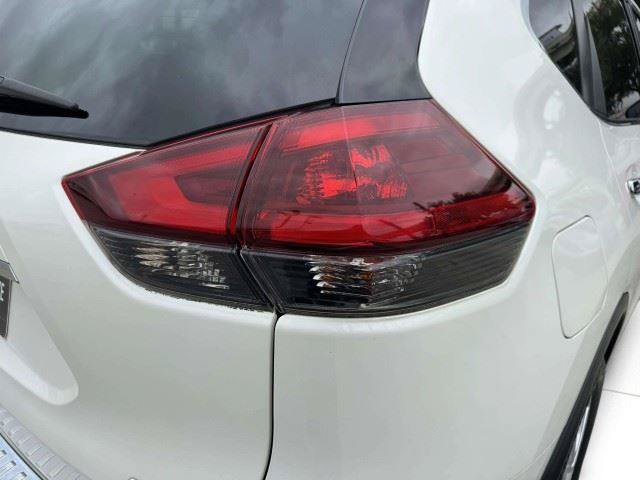Used 2019 Nissan Rogue SV FWD image 19