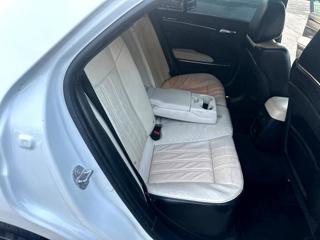 Used 2017 Chrysler 300 S image 33