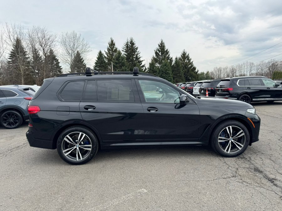 Used 2022 BMW X7 xDrive40i w/ M Sport Package image 7