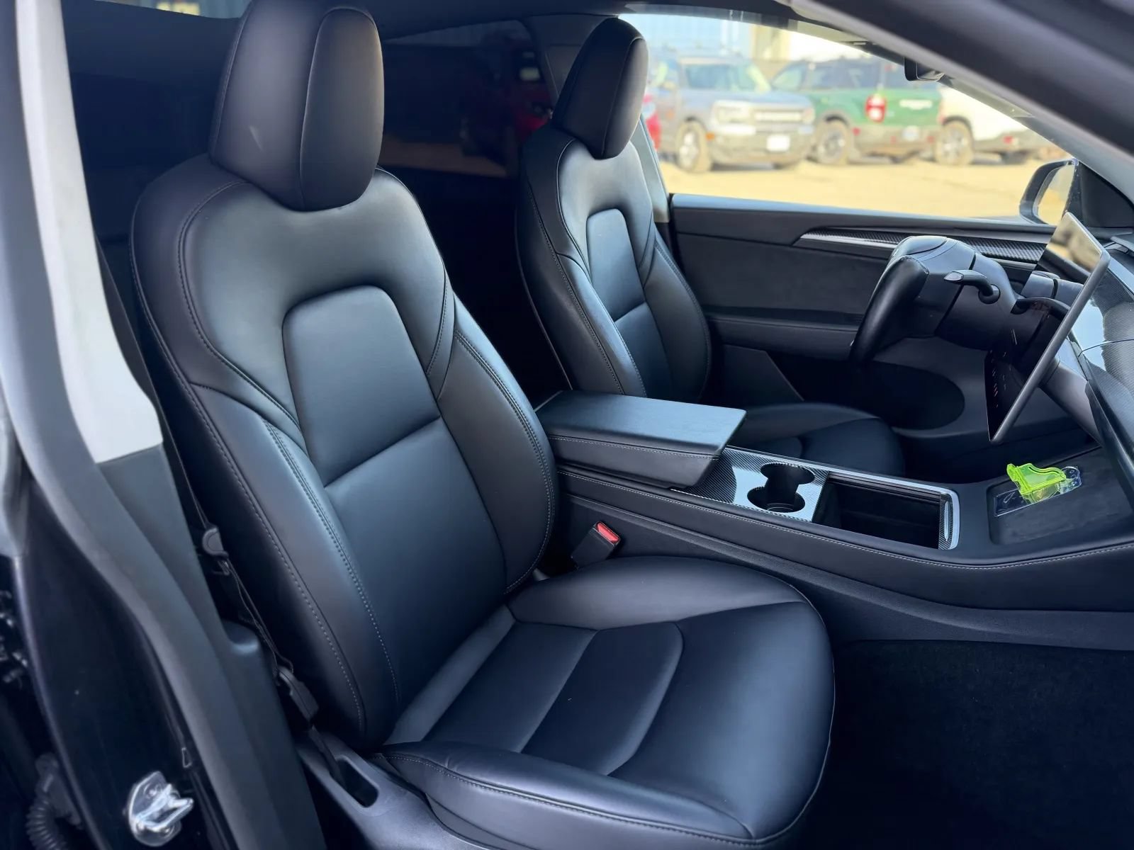 Used 2025 Tesla Model Y Performance AWD/4WD image 18