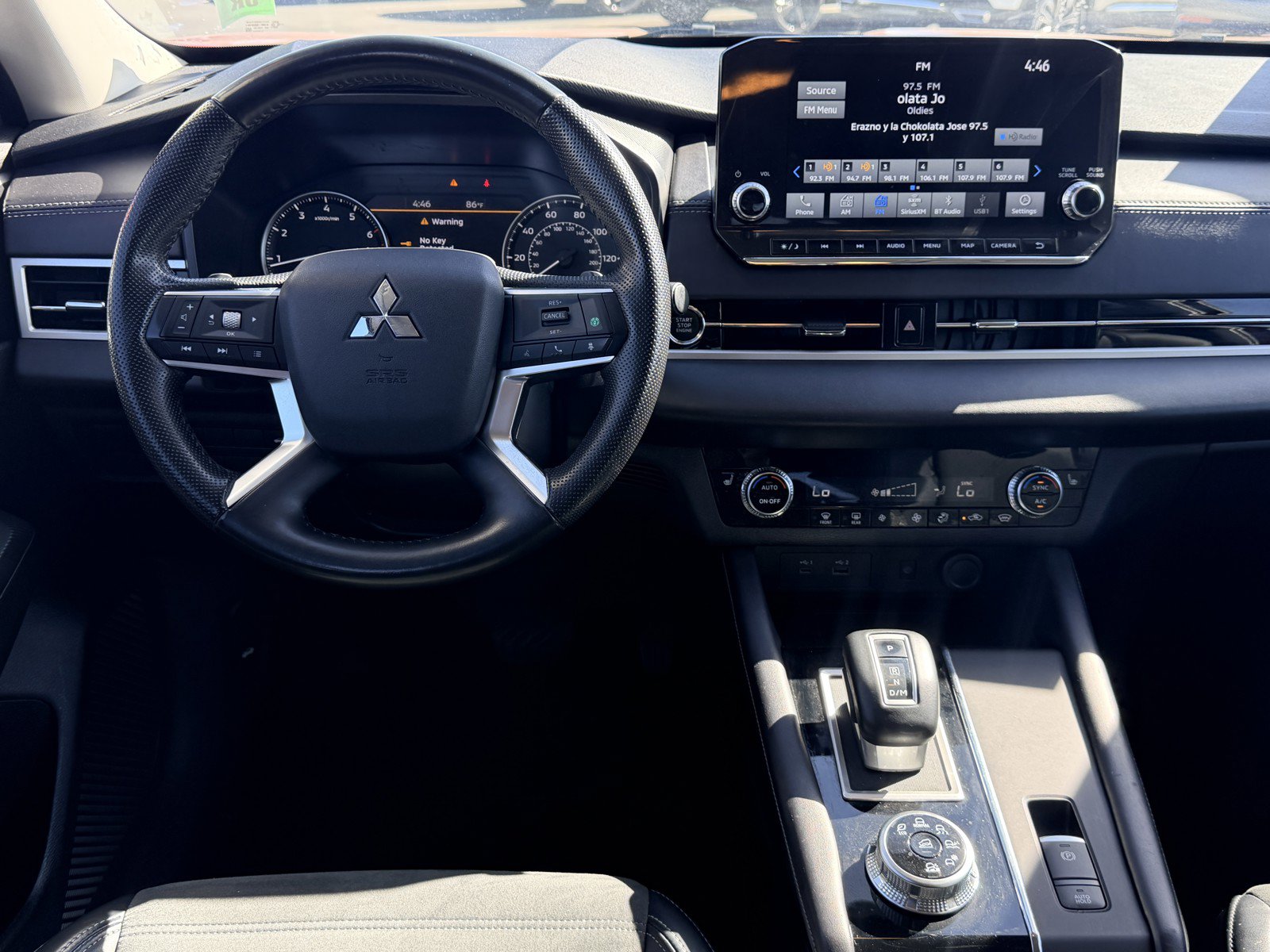 Used 2024 Mitsubishi Outlander SE Black Edition AWD/4WD image 14