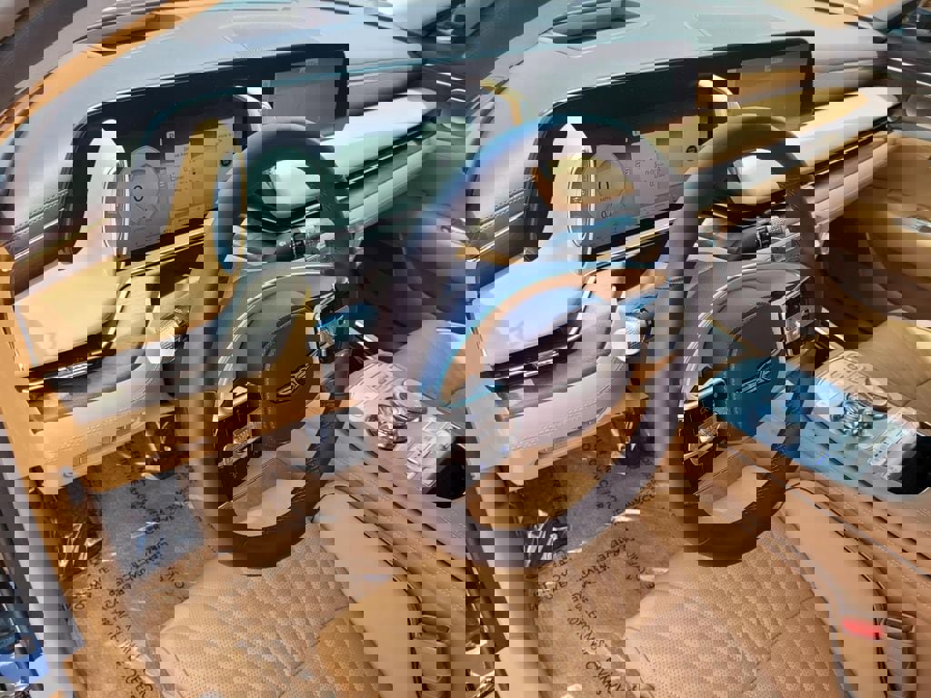 Used 2024 Genesis G90 3.5T image 11