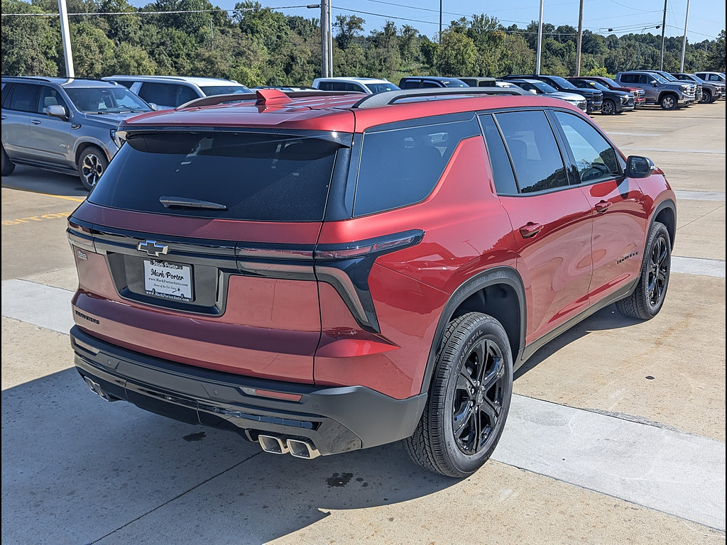 New 2027 Chevrolet Traverse LT w/ Midnight/Sport Edition FWD image 7