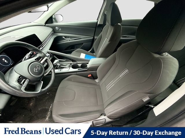Used 2023 Hyundai Elantra SEL w/ Convenience Package image 22