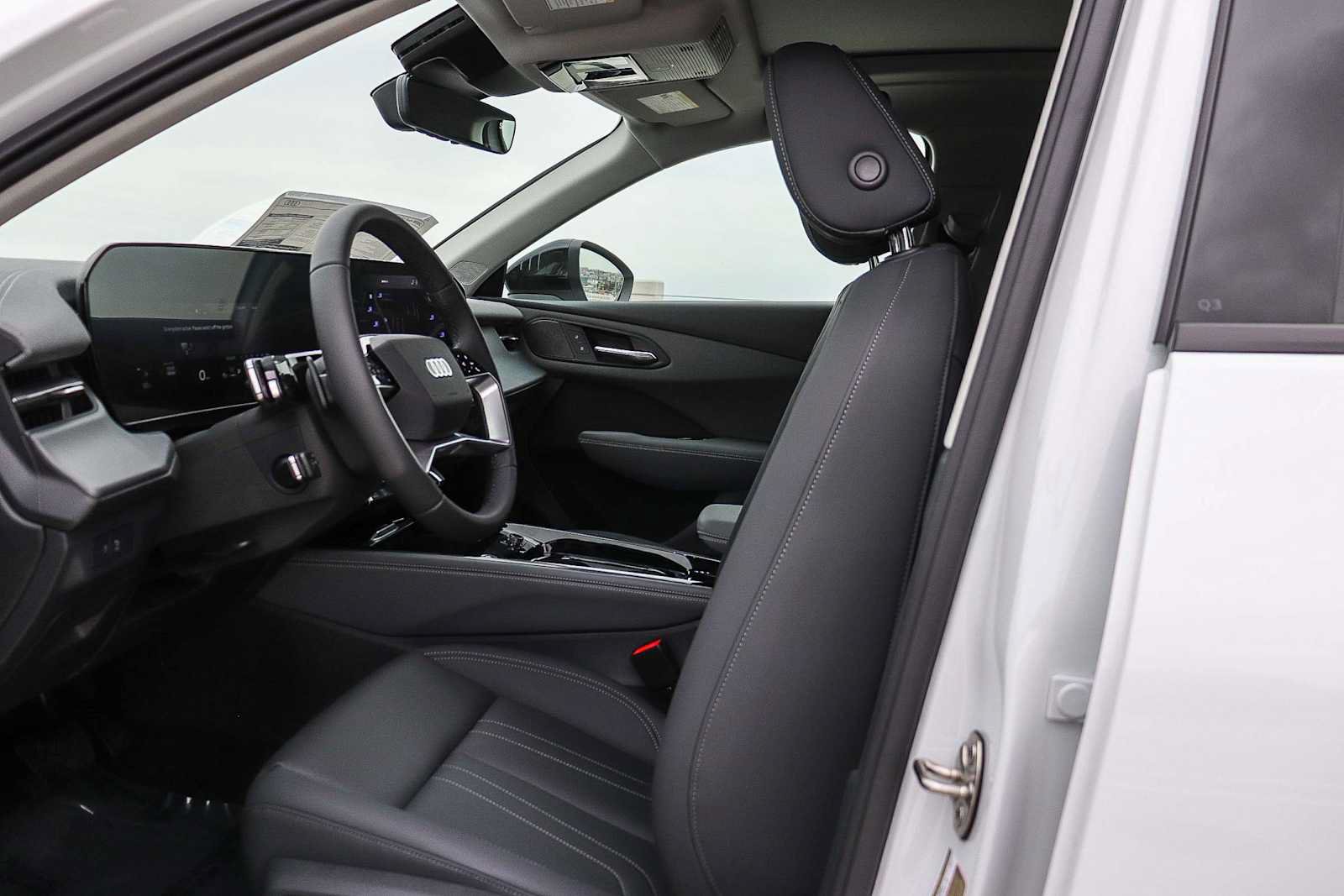 New 2026 Audi Q3 quattro 2.0T AWD/4WD image 22