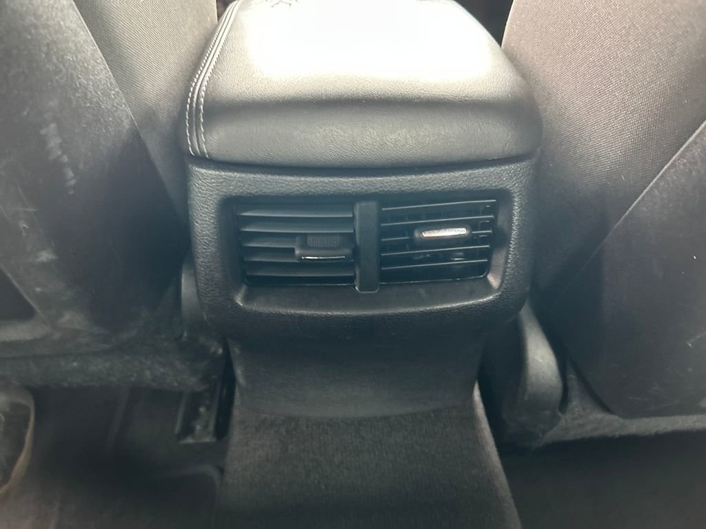 Used 2018 Dodge Challenger SXT w/ Blacktop Package RWD image 25