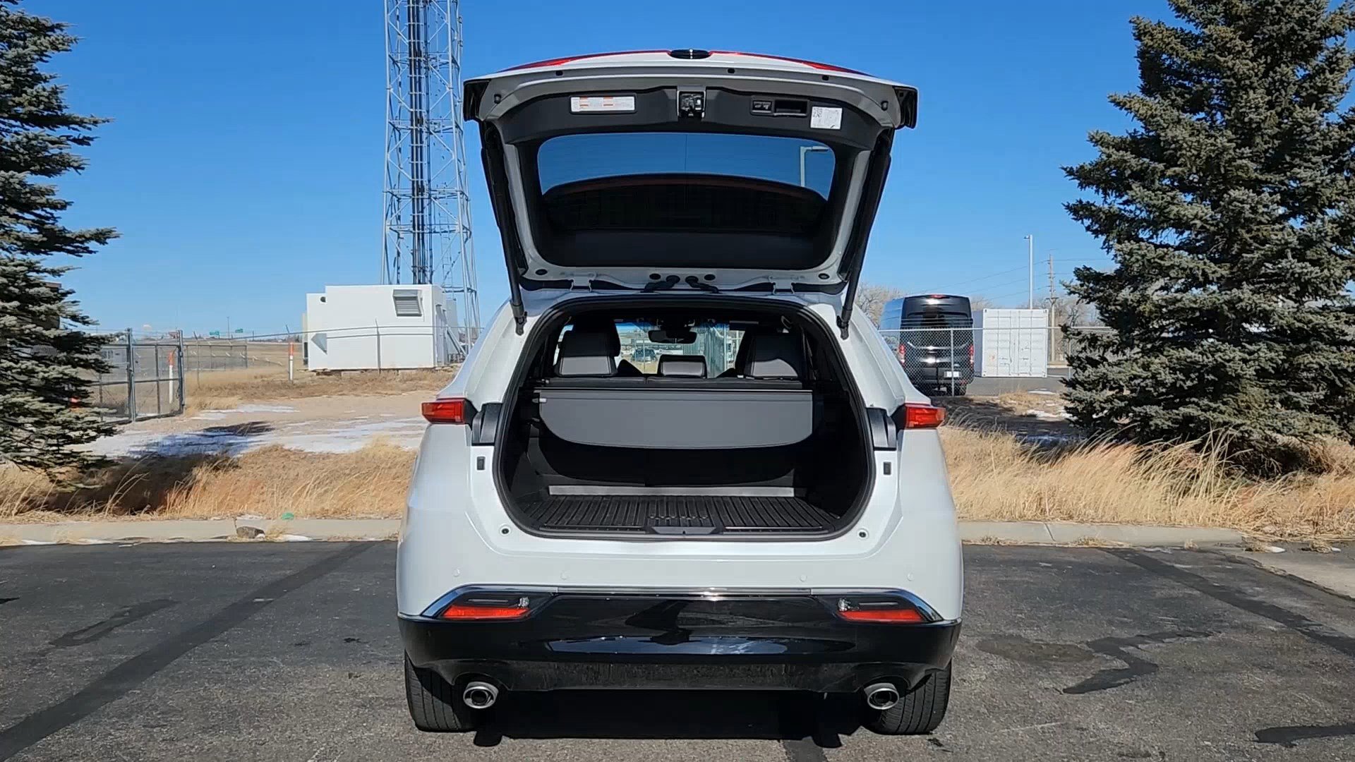 Used 2024 Toyota Venza Nightshade image 18