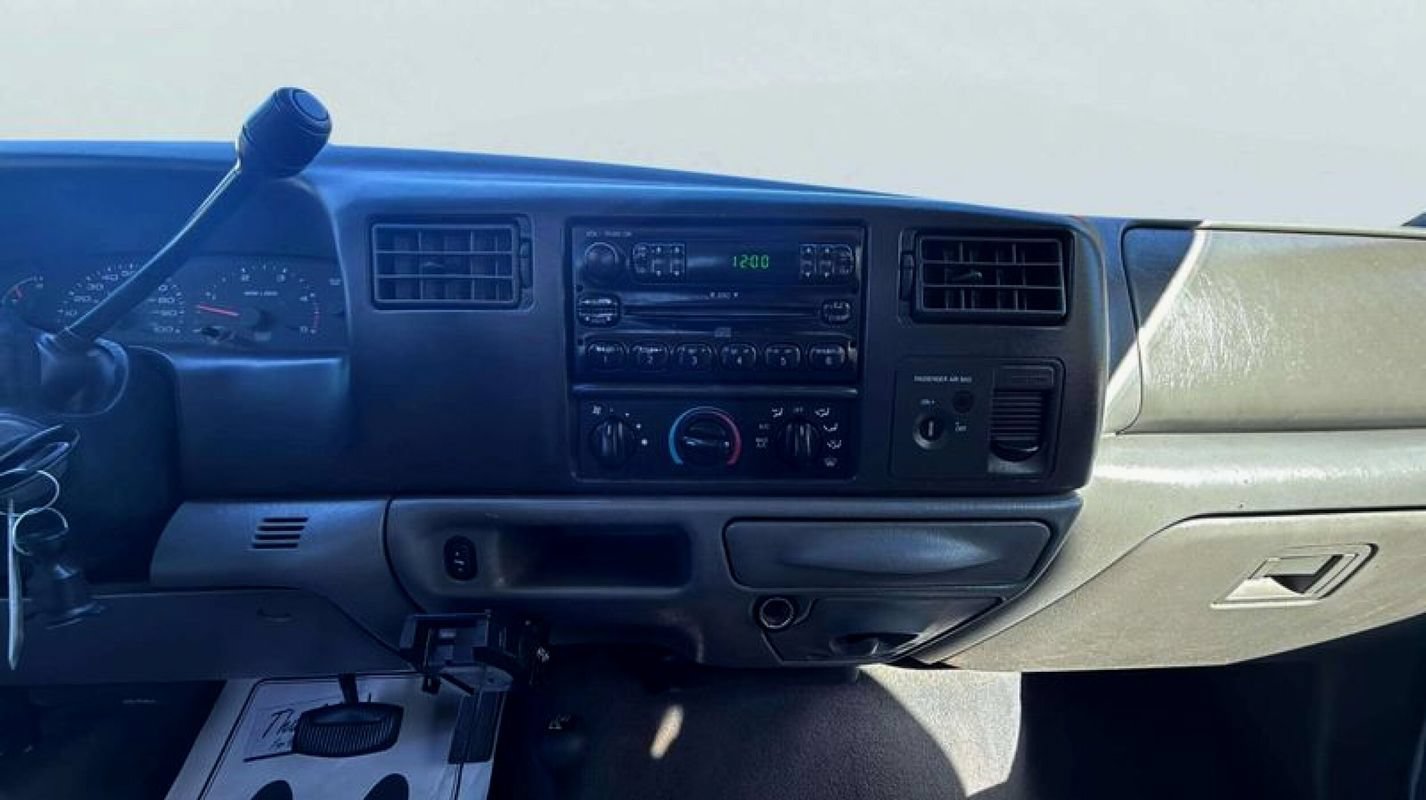 Used 2004 Ford F250 4x4 SuperCab Super Duty image 10