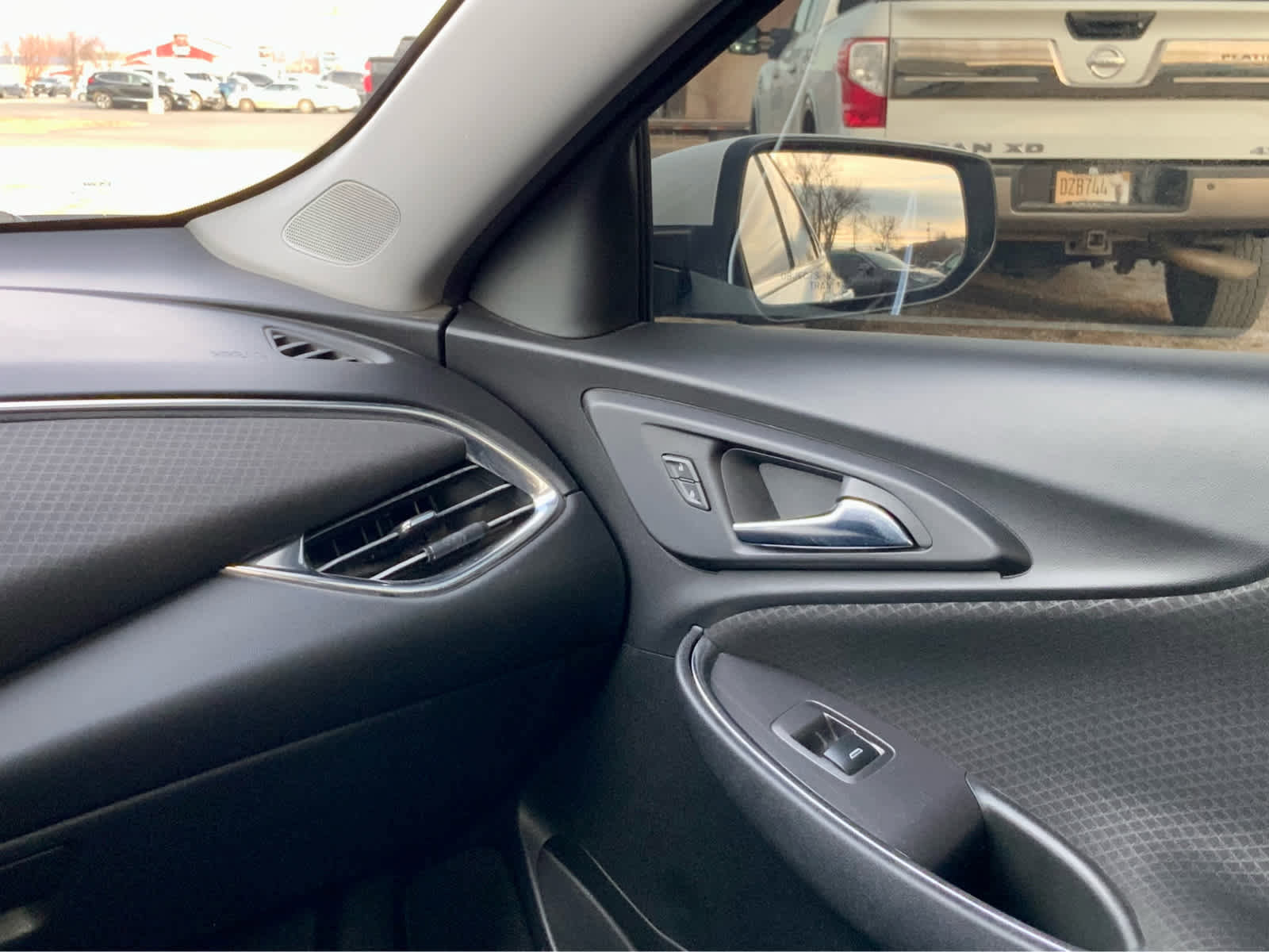 Used 2018 Chevrolet Malibu LT image 37