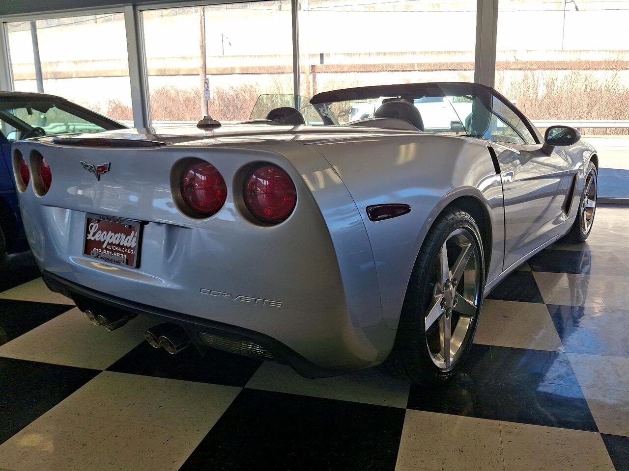 Used 2005 Chevrolet Corvette Convertible w/ Preferred Equipment Group image 6