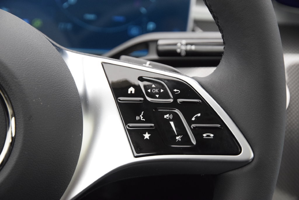 New 2026 Mercedes-Benz C 300 4MATIC Sedan image 25