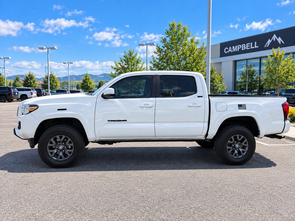 Used 2023 Toyota Tacoma SR5 w/ Technology Package AWD/4WD image 8