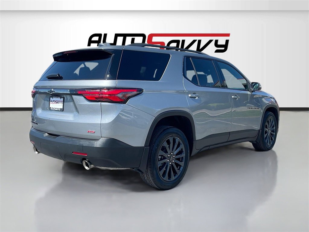 Used 2023 Chevrolet Traverse RS image 7
