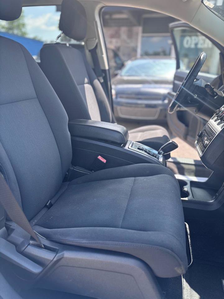 Used 2010 Dodge Journey SXT FWD image 7