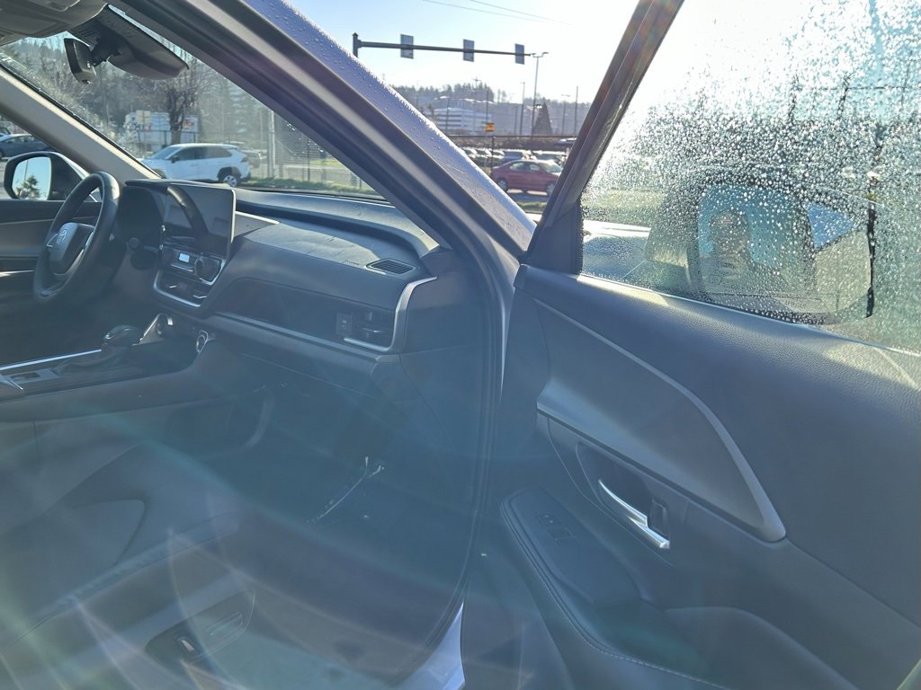 Certified 2025 Toyota Grand Highlander AWD image 17