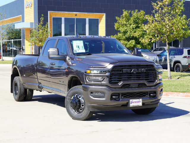New 2027 RAM 3500 Big Horn AWD/4WD image 6