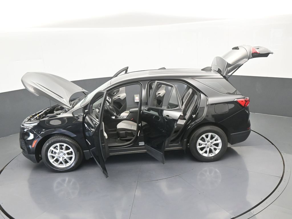 Used 2023 Chevrolet Equinox LS FWD image 57