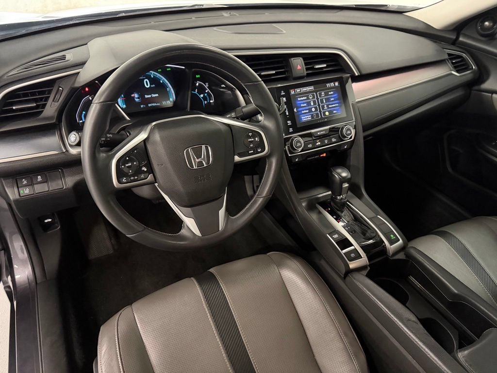 Used 2016 Honda Civic Touring image 11