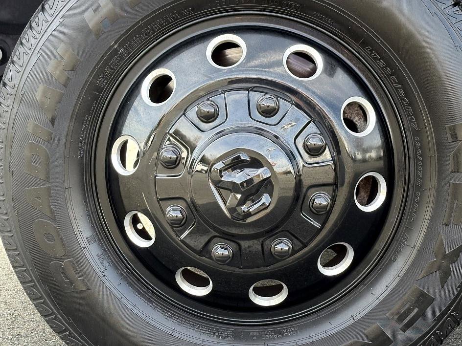 Used 2023 RAM 3500 Limited image 8