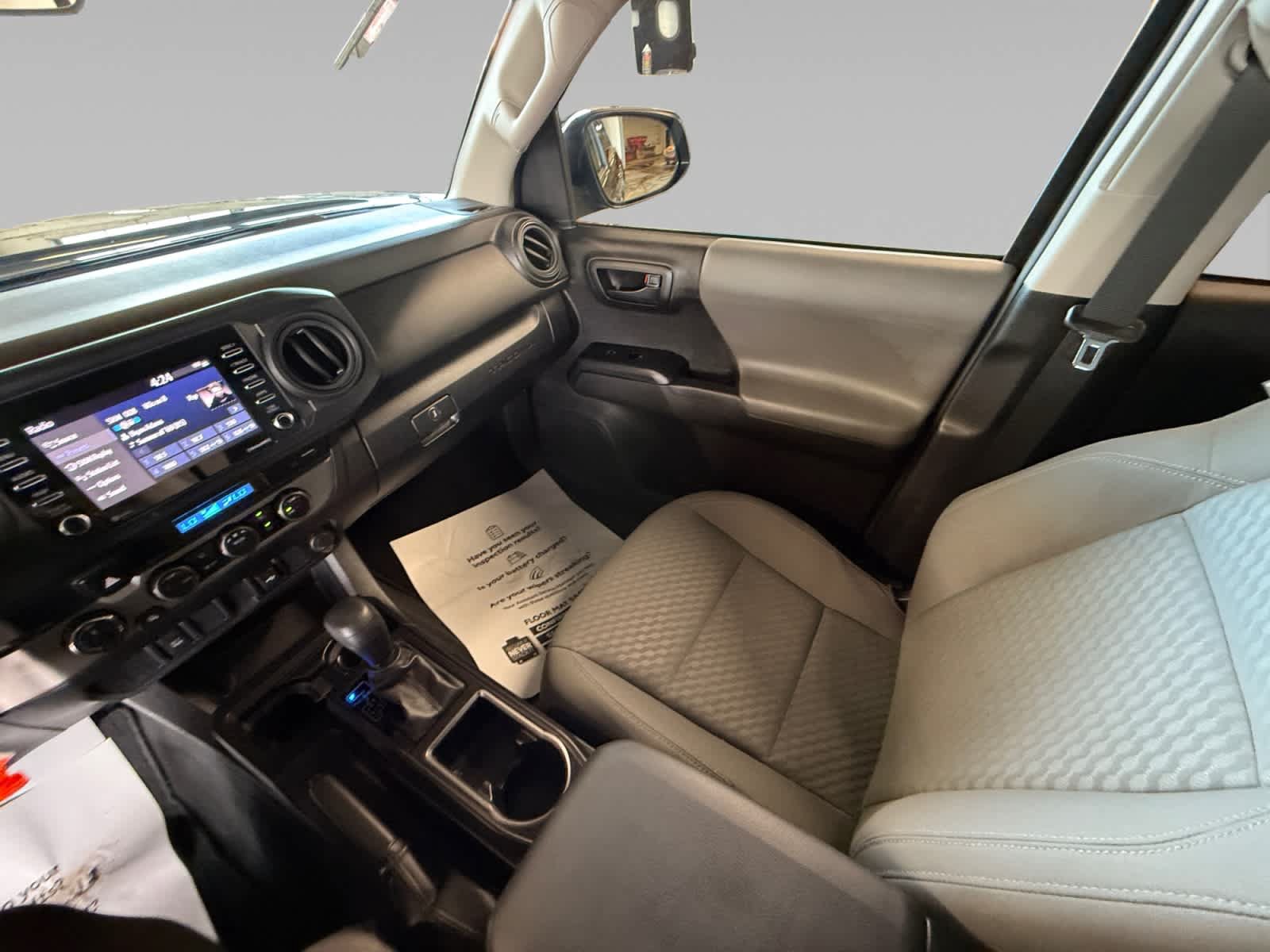 Used 2023 Toyota Tacoma SR AWD/4WD image 21