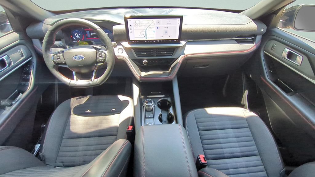 Used 2025 Ford Explorer ST-Line AWD/4WD image 11
