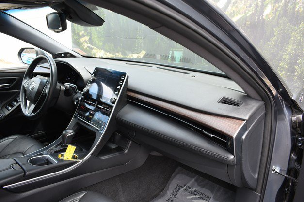 Certified 2019 Toyota Avalon XLE w/ Moonroof Package FWD image 25