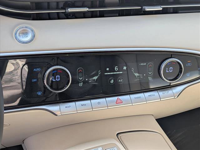 Used 2025 Genesis GV70 2.5T w/ Advanced Package image 15