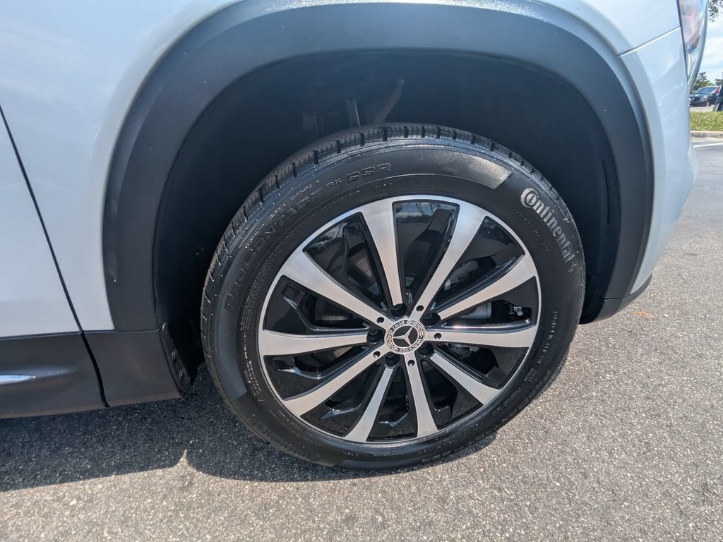 Certified 2023 Mercedes-Benz GLB 250 4MATIC w/ Premium Package image 22