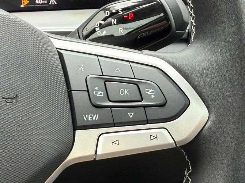 New 2026 Volkswagen Tiguan SE AWD/4WD image 11