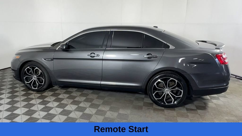 Used 2016 Ford Taurus SHO image 8