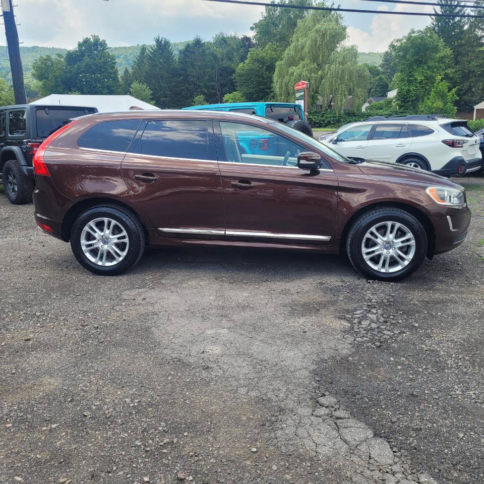 Used 2016 Volvo XC60 T5 Premier AWD/4WD image 9