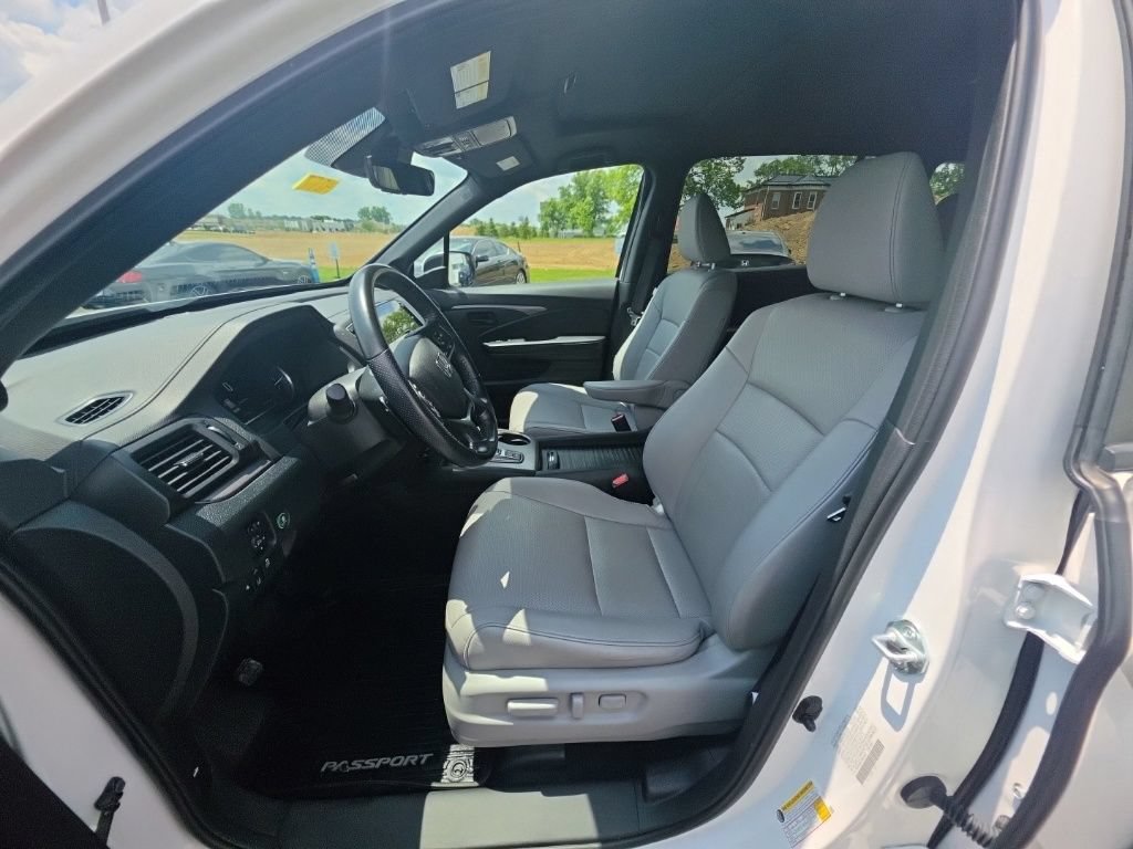 Used 2023 Honda Passport EX-L image 14