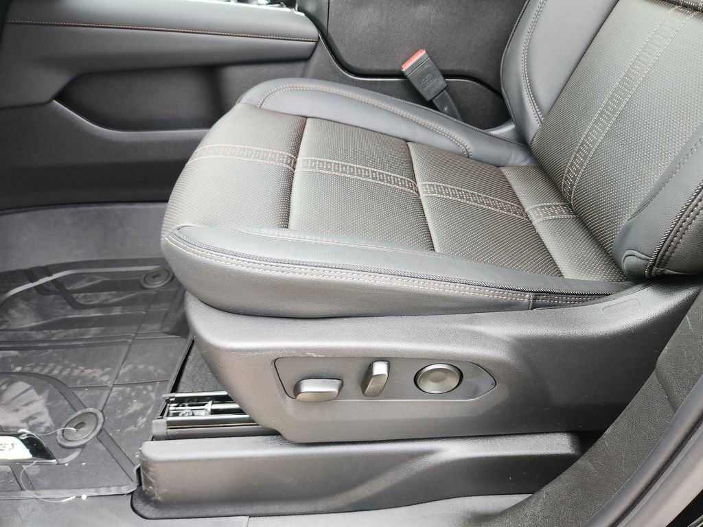 New 2026 Chevrolet Tahoe High Country image 17