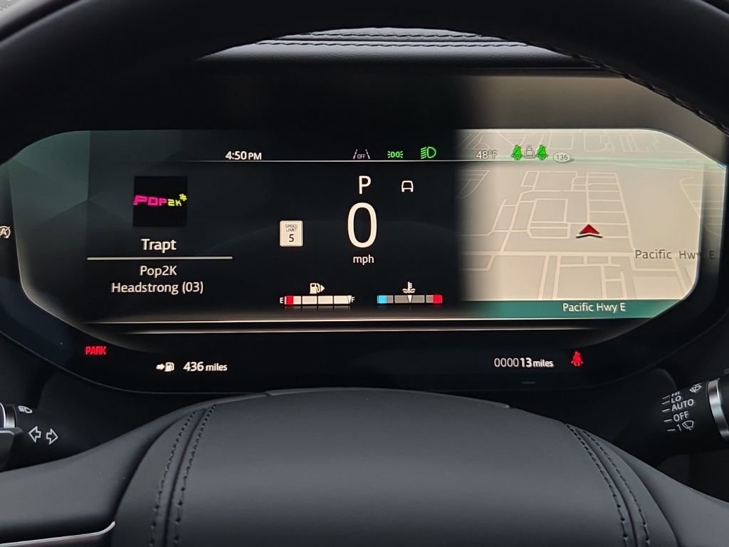New 2026 Land Rover Range Rover SE image 27