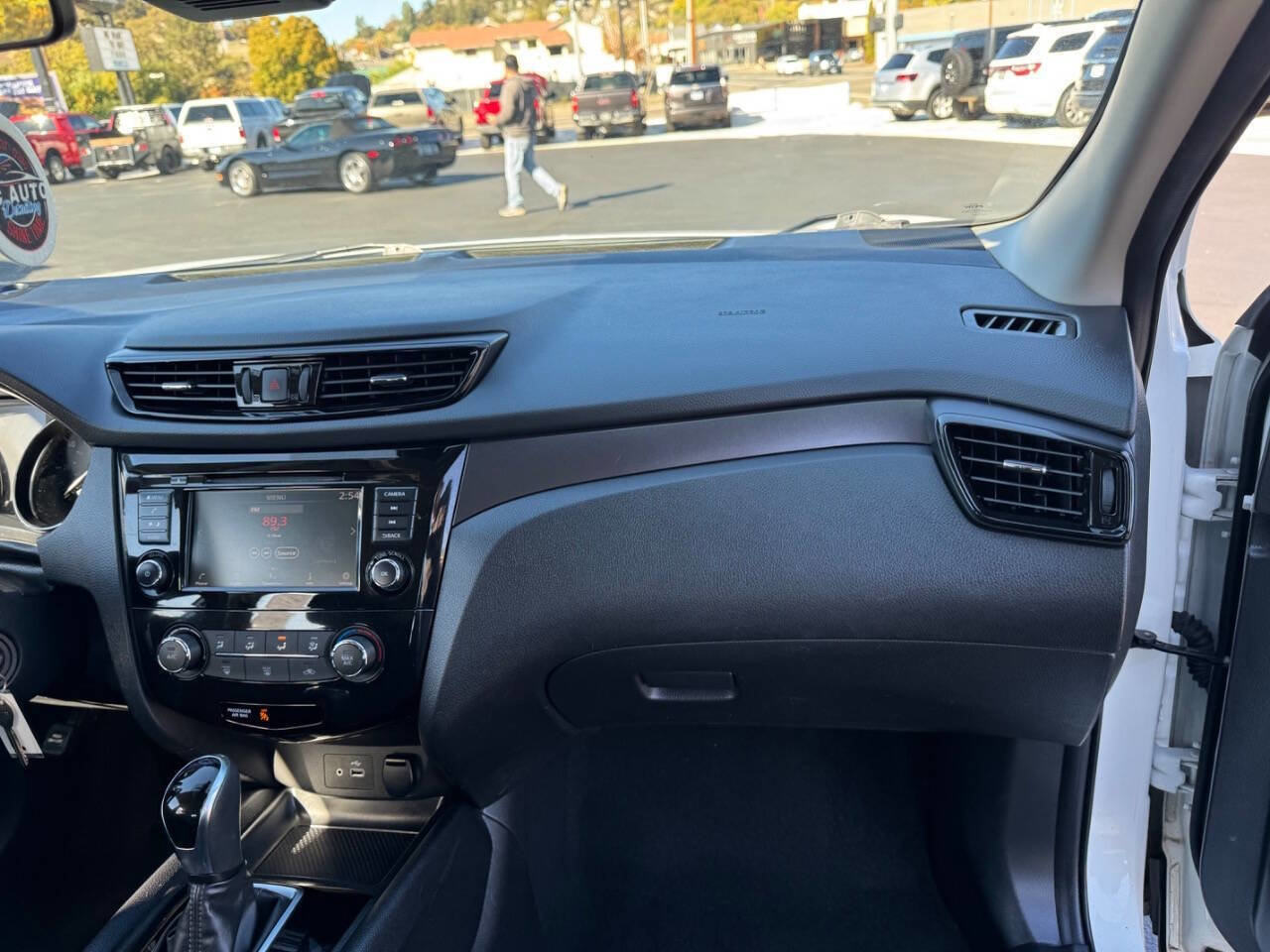 Used 2021 Nissan Rogue Sport S image 24