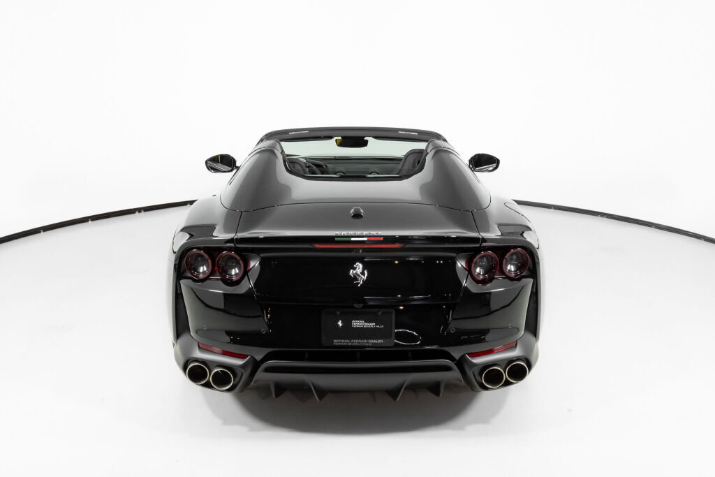 Used 2023 Ferrari 812 GTS image 7