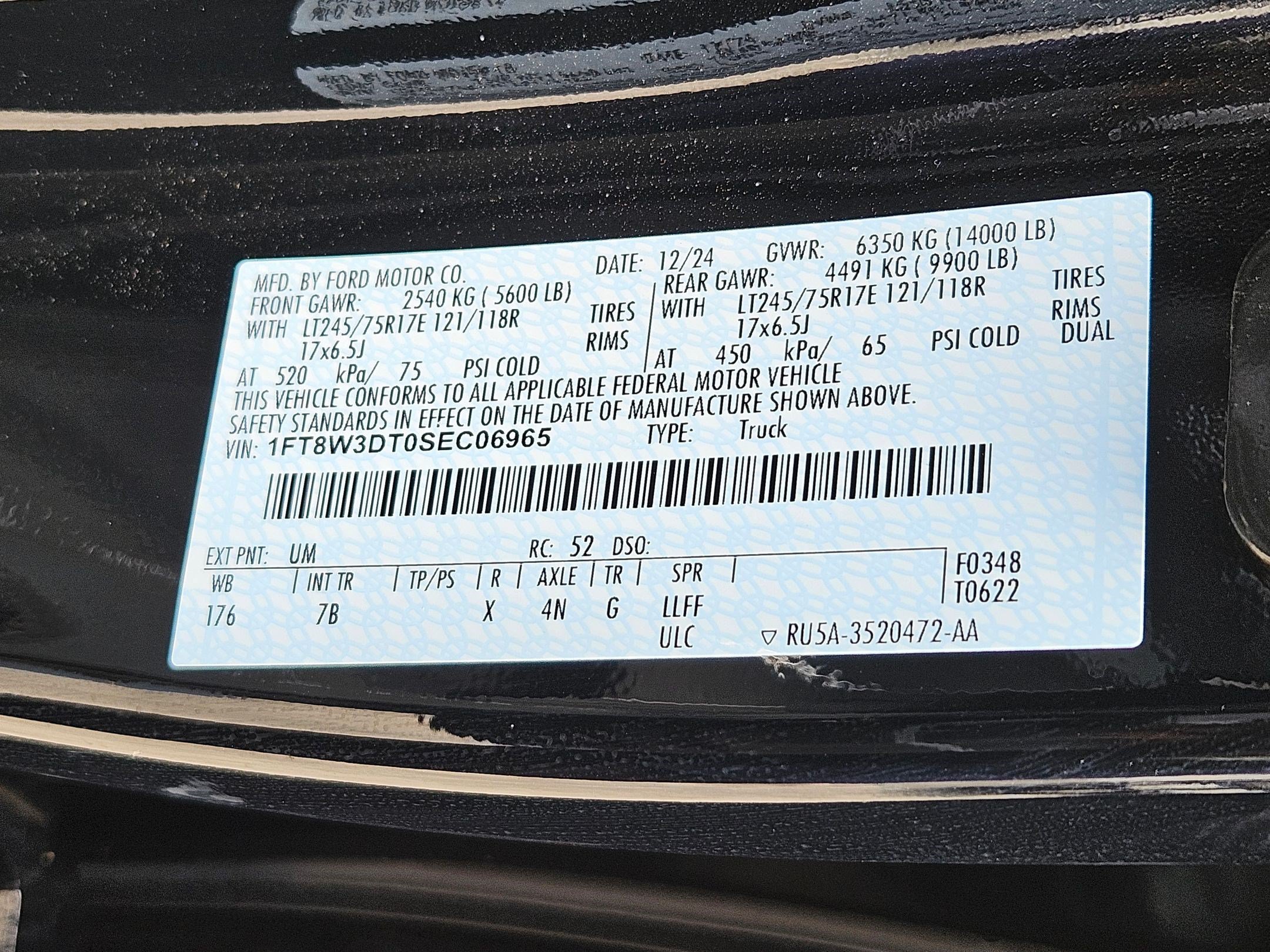 Used 2025 Ford F350 Platinum AWD/4WD image 32